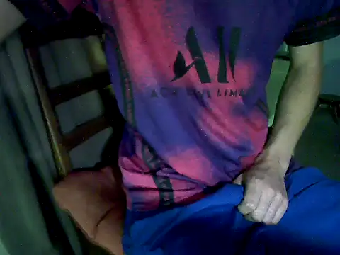 Snapshot of yourboysexy19 chatting on 11-15-25, 11:42 yourboysexy19 online show from 11-15-25, 11:42