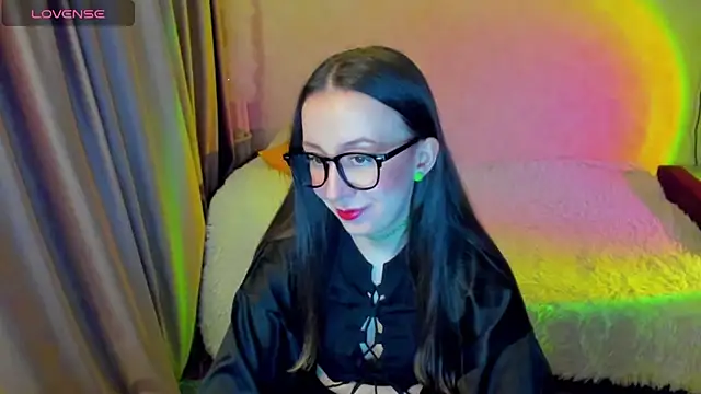 CurlySteph online show from 03-28-26, 06:20