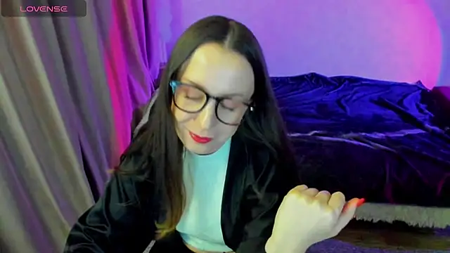 Snapshot of CurlySteph chatting on 02-25-26, 10:09 CurlySteph online show from 02-25-26, 10:09