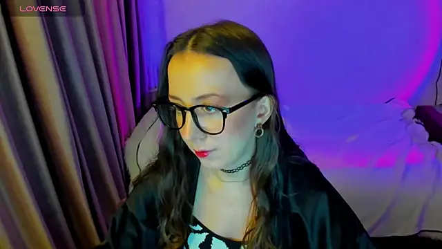 Snapshot of CurlySteph chatting on 03-01-26, 07:25 CurlySteph online show from 03-01-26, 07:25