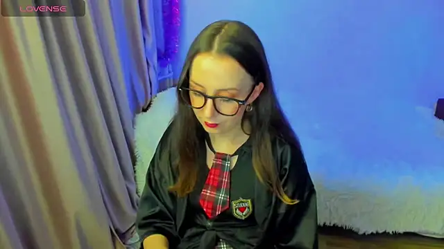 Snapshot of CurlySteph chatting on 01-18-26, 05:05 CurlySteph online show from 01-18-26, 05:05