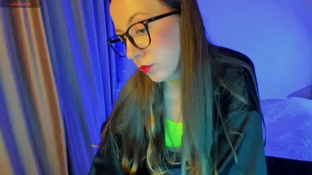 CurlySteph online show from 10-06-25, 06:30