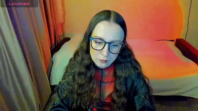 CurlySteph online show from 05-17-26, 05:35