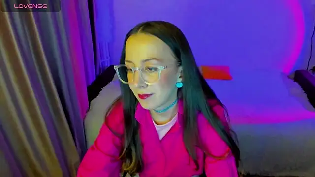 Snapshot of CurlySteph chatting on 02-14-26, 07:58 CurlySteph online show from 02-14-26, 07:58