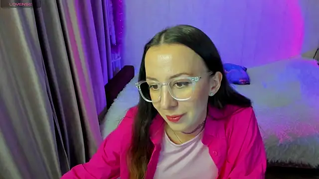 CurlySteph online show from 11-14-25, 09:07