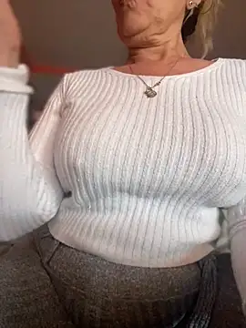 camelia3 online show from 02-08-26, 03:32