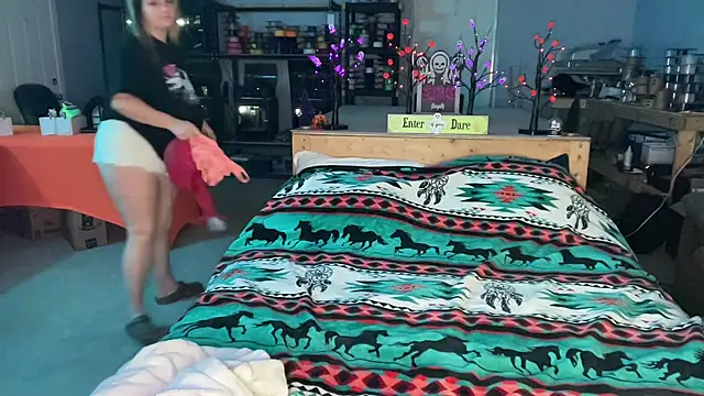 magicsparkles online show from 10-08-25, 03:08