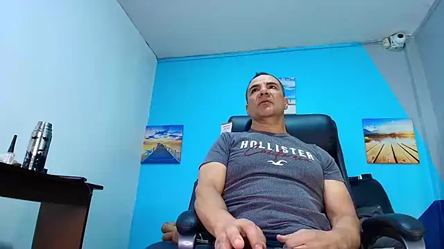 juanses n toro online show from 12-16-25, 04:44