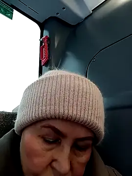 Hottie-Mom online show from 02-09-26, 12:14