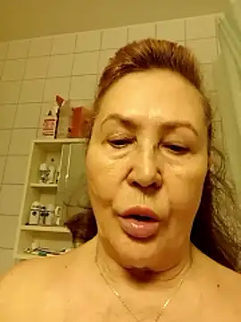 Hottie-Mom online show from 04-08-26, 09:55