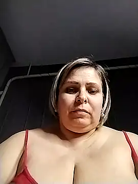 Snapshot of EvaCristal chatting on 01-15-26, 08:34 EvaCristal online show from 01-15-26, 08:34