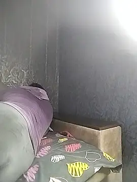 Snapshot of EvaCristal chatting on 03-18-26, 04:19 EvaCristal online show from 03-18-26, 04:19