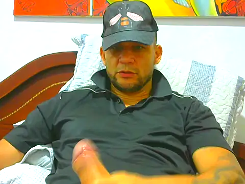Snapshot of altenori112 chatting on 05-07-26, 10:57 altenori112 online show from 05-07-26, 10:57