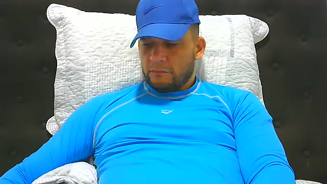 Snapshot of altenori112 chatting on 07-03-26, 02:56 altenori112 online show from 07-03-26, 02:56