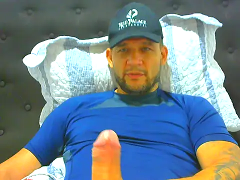 Snapshot of altenori112 chatting on 05-13-26, 03:02 altenori112 online show from 05-13-26, 03:02