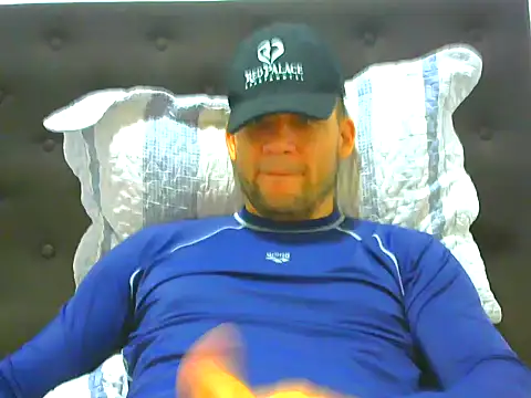 Snapshot of altenori112 chatting on 05-13-26, 10:17 altenori112 online show from 05-13-26, 10:17