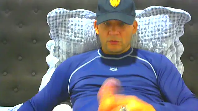 Snapshot of altenori112 chatting on 07-25-26, 01:24 altenori112 online show from 07-25-26, 01:24