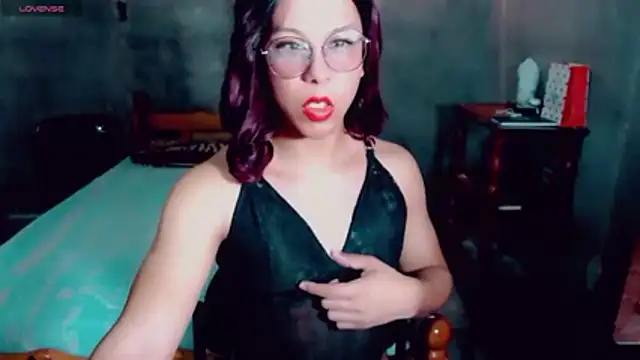 Snapshot of SakuraDumas chatting on 03-26-26, 03:32 SakuraDumas online show from 03-26-26, 03:32