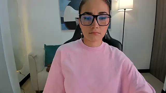 SaraParker  online show from 04-17-26, 10:23