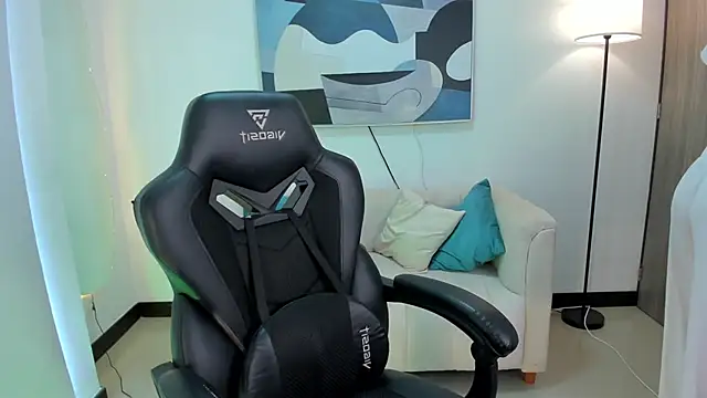 SaraParker  online show from 11-07-25, 05:50