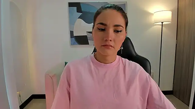 SaraParker  online show from 11-04-25, 04:11