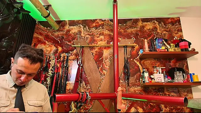 Snapshot of boy_n_girl chatting on 05-28-26, 09:21 boy n girl online show from 05-28-26, 09:21