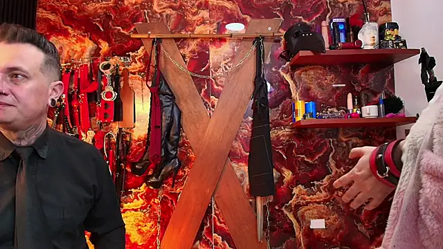 boy n girl online show from 11-14-25, 09:24