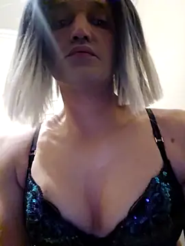 Karolina8787 online show from 10-10-25, 04:24