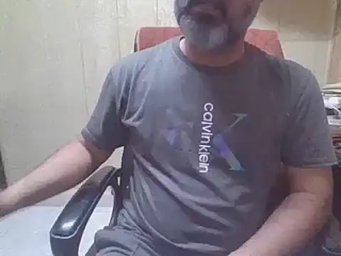 Snapshot of hairymaster95 chatting on 05-03-26, 06:51 hairymaster95 online show from 05-03-26, 06:51