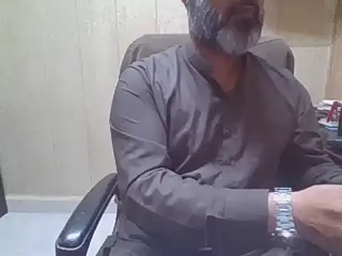 hairymaster95 online show from 11-25-25, 04:24