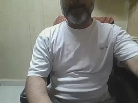 Snapshot of hairymaster95 chatting on 05-17-26, 07:19 hairymaster95 online show from 05-17-26, 07:19
