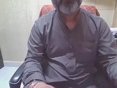 Snapshot of hairymaster95 chatting on 03-04-26, 08:11 hairymaster95 online show from 03-04-26, 08:11