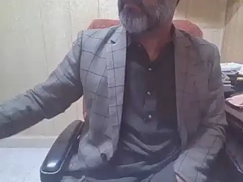 Snapshot of hairymaster95 chatting on 02-17-26, 04:10 hairymaster95 online show from 02-17-26, 04:10