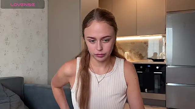 Snapshot of Megan_Nilson chatting on 06-02-26, 04:29 Megan Nilson online show from 06-02-26, 04:29