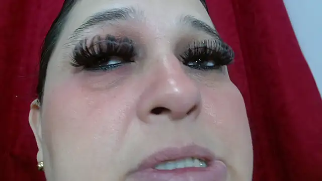 Kerly Doll online show from 12-15-25, 12:44