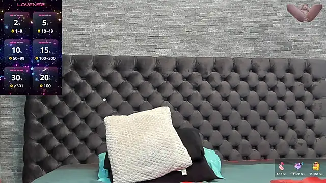 Snapshot of Jasminporn chatting on 02-15-25, 09:17 Jasminporn online show from 02-15-25, 09:17