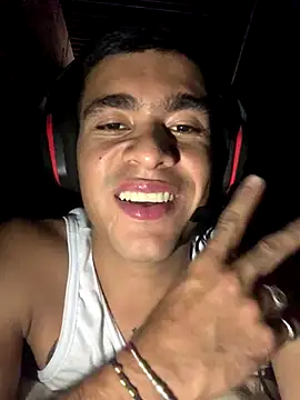 Yordy xx online show from 09-08-25, 10:09