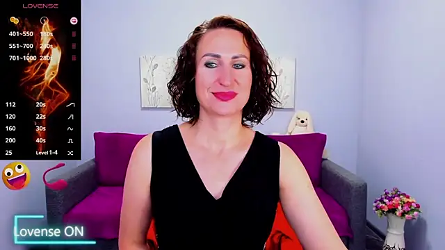 Nia Smithh online show from 09-27-25, 05:35