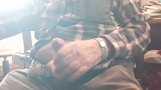 Snapshot of HaraldGermany chatting on 04-03-26, 03:18 HaraldGermany online show from 04-03-26, 03:18