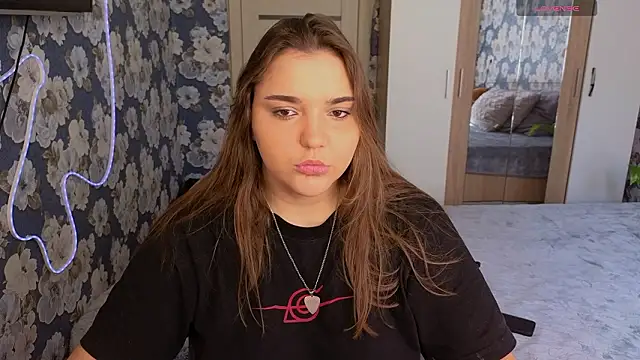  momiji  online show from 03-24-26, 09:31