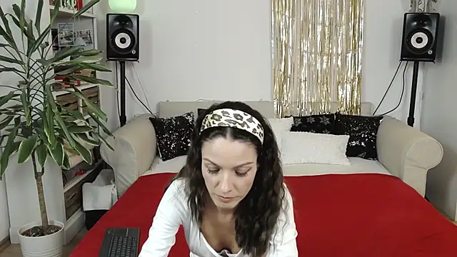 Snapshot of JaneDejaySC chatting on 01-15-25, 08:58 JaneDejaySC online show from 01-15-25, 08:58