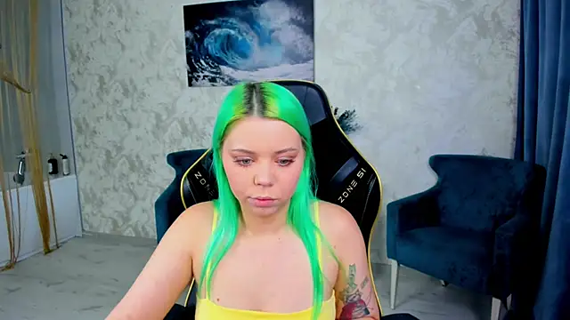 Snapshot of EnergyBunny_1 chatting on 02-24-26, 07:15 EnergyBunny 1 online show from 02-24-26, 07:15