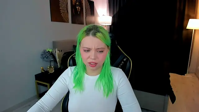 EnergyBunny 1 online show from 10-15-25, 07:33