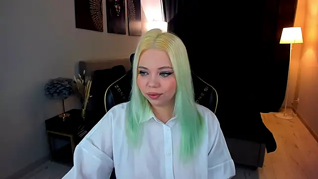 EnergyBunny 1 online show from 11-18-25, 07:39