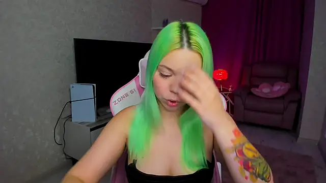 Snapshot of EnergyBunny_1 chatting on 02-11-26, 07:25 EnergyBunny 1 online show from 02-11-26, 07:25