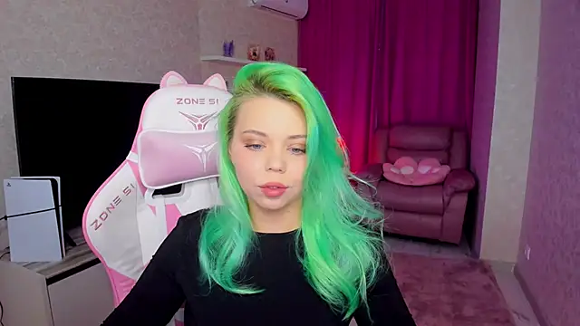 Snapshot of EnergyBunny_1 chatting on 03-01-26, 06:19 EnergyBunny 1 online show from 03-01-26, 06:19