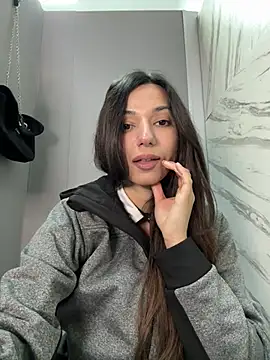 Snapshot of _MiaQueen_ chatting on 04-30-26, 10:25 MiaQueen online show from 04-30-26, 10:25