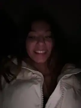 Snapshot of _MiaQueen_ chatting on 12-14-24, 01:27  MiaQueen  online show from 12-14-24, 01:27