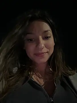 Snapshot of _MiaQueen_ chatting on 03-14-25, 01:37  MiaQueen  online show from 03-14-25, 01:37