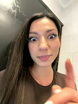  MiaQueen  online show from 12-22-25, 08:31